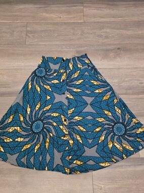 Skirt Crowned Free African Print Button-Front Midi Skirt Size S/M